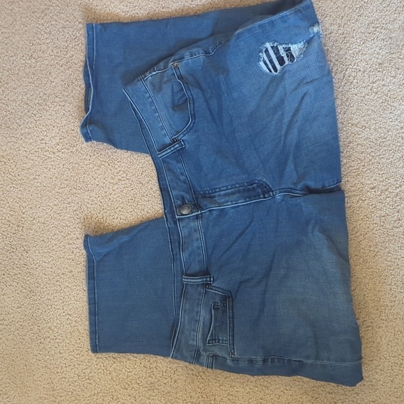 Lane Bryant Venezia Capri Jeans Size 18 - Picture 1 of 7